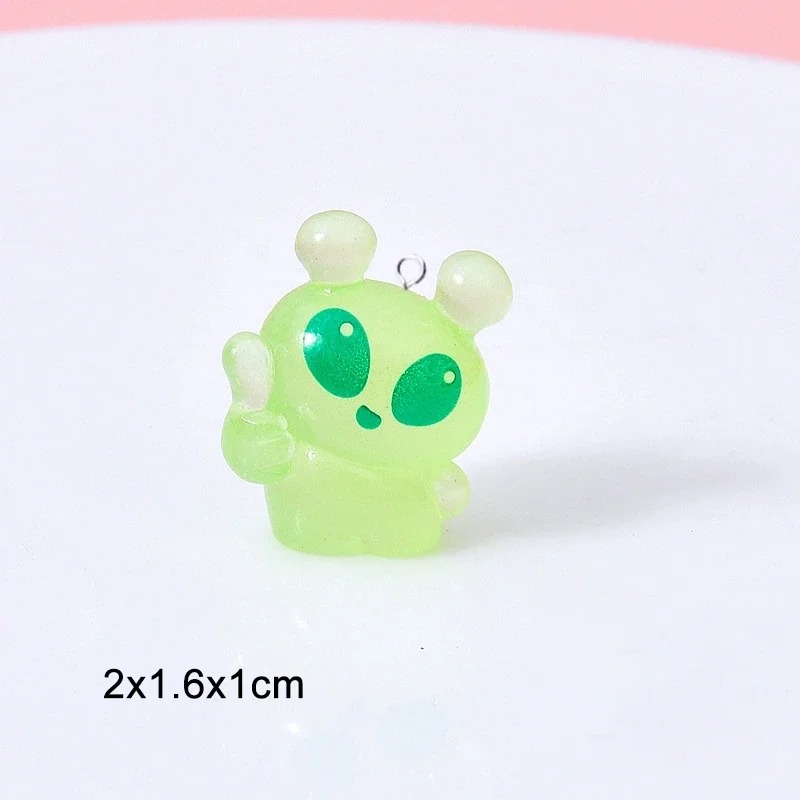 10 قطع من الحليات الراتنجية ال - مراجعة Resin Craft Projects وسعره